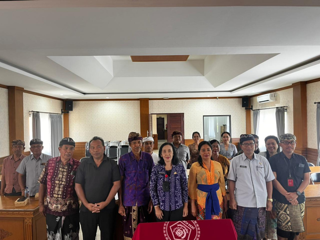 Pelaksanaan Sosialisasi Komunitas Informasi Masyarakat (KIM) oleh Dinas Kominfo Kabupaten Badung di Kantor Desa Kuwum